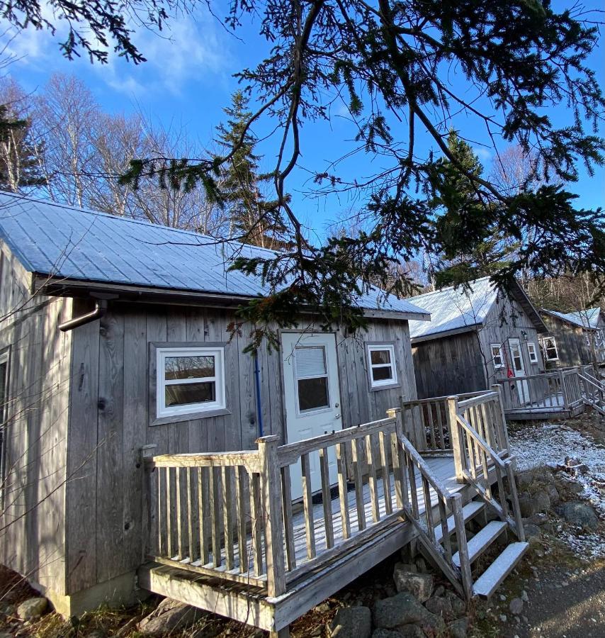 Shoreline Adventure Center&Cottages Birch Plain Exteriör bild